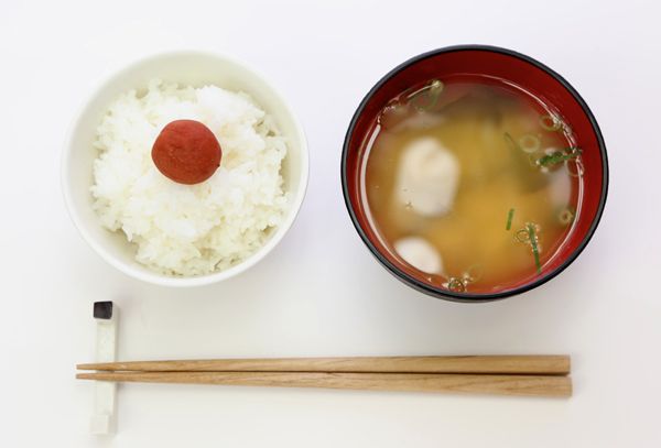 減塩の常識を見直す、塩と水で整える夏の体調管理